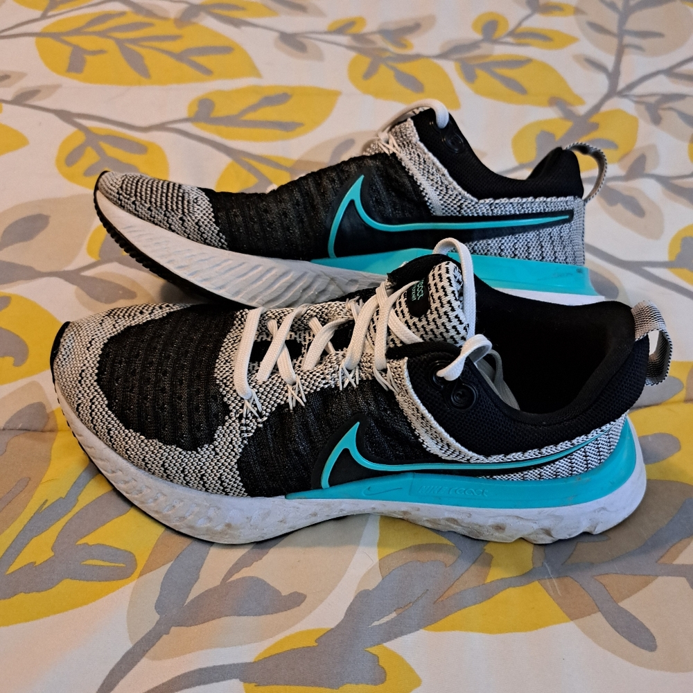 Womens Nike Infinity React
